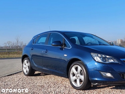 Opel Astra 1.4 Turbo Cosmo