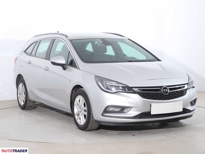 Opel Astra 1.6 134 KM 2017r. (Piaseczno)