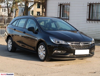 Opel Astra 1.6 134 KM 2018r. (Piaseczno)