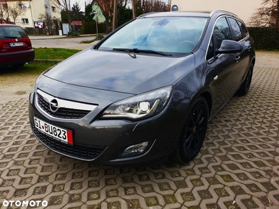 Opel Astra 2.0 CDTI DPF ecoFLEX SportsTourer Start/Stop Exklusiv