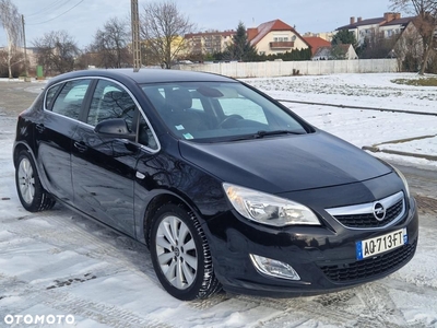 Opel Astra 2.0 CDTI DPF Edition