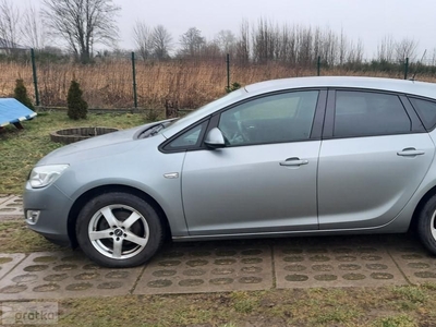 Opel Astra J Parktronik