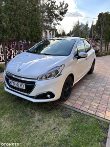 Peugeot 208 1.2 PureTech Allure S&S EAT6