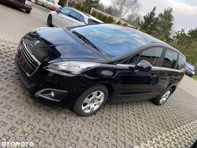 Peugeot 5008 PureTech 130 Style