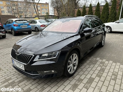 Skoda Superb Combi 2.0 TDI DSG Premium Edition