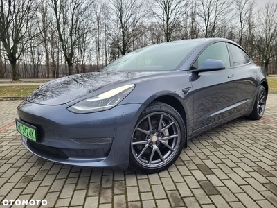 Tesla Model 3 Langstreckenbatterie Allradantrieb Dual Motor