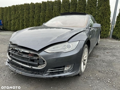 Tesla Model S Standard