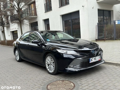 Toyota Camry Luxury