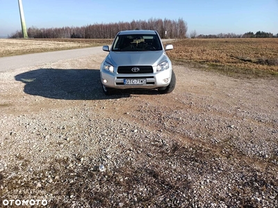 Toyota RAV4 2.0 VVT-i Luna