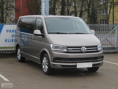 Volkswagen Caravelle , L1H1, 7 Miejsc