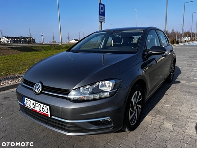 Volkswagen Golf 1.0 TSI Sound