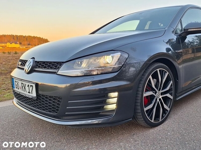 Volkswagen Golf VII 2.0 TDI BMT GTD DSG