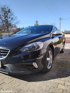 Volvo V40 D2 Drive-E R-Design Momentum