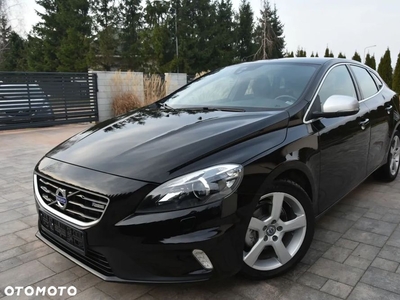 Volvo V40 D2 Drive-E R-Design Momentum