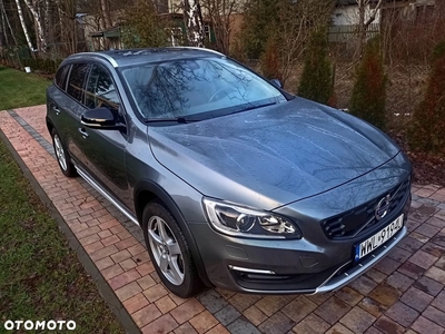 Volvo V60 Cross Country D4 Drive-E Momentum