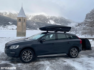 Volvo V60 Cross Country T5 AWD Momentum