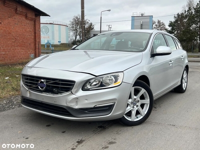 Volvo V60 T3 Momentum