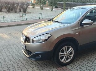 Nissan Qashqai J10