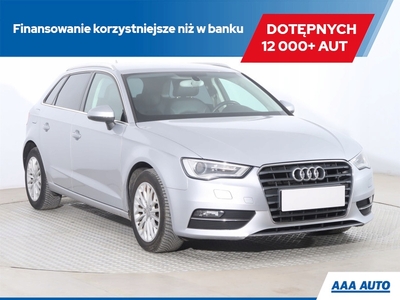 Audi A3 8V Hatchback 3d 1.6 TDI clean diesel 110KM 2014