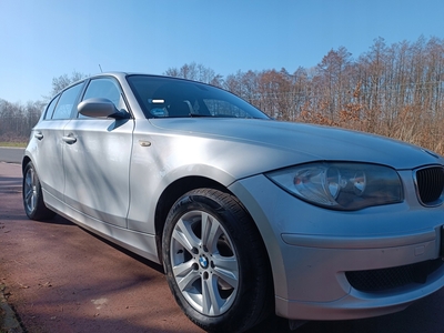 BMW Seria 1 E81/E87 Hatchback 5d E87 2.0 118i 143KM 2008