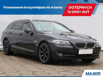 BMW Seria 5 F10-F11 Touring 525d 218KM 2012