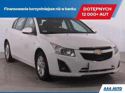 Chevrolet Cruze Hatchback 5d 1.8 16V DOHC 141KM 2013