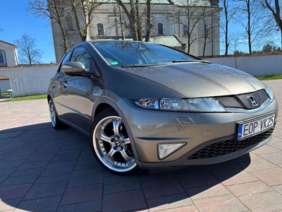 Honda Civic VIII Hatchback 3d 2.2 i-CTDi 140KM 2008