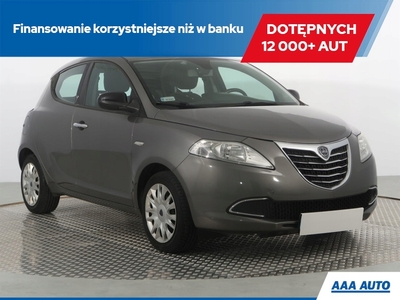 Lancia Ypsilon IV Hatchback 5d 0.9 8v Twin Air 85KM 2012