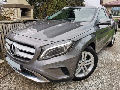 Mercedes GLA I Off-roader 1.6 200 156KM 2017