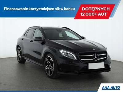 Mercedes GLA I Off-roader 2.0 250 211KM 2015