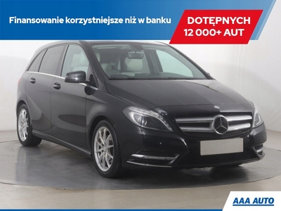 Mercedes Klasa B W246 Sports Tourer 180 BlueEFFICIENCY 122KM 2013