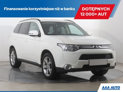 Mitsubishi Outlander III SUV 2.2 DOHC DI-D 150KM 2013