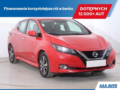 Nissan Leaf II Hatchback Elektryczny 40kWh 150KM 2018