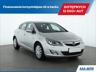 Opel Astra J Hatchback 5d 1.6 Turbo ECOTEC 180KM 2010