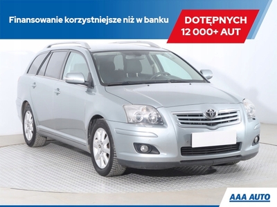 Toyota Avensis II Kombi 2.2 D-4D 150KM 2008