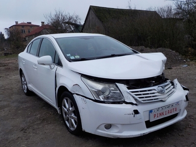 Toyota Avensis II Sedan 2.0 D-4D 126KM 2009