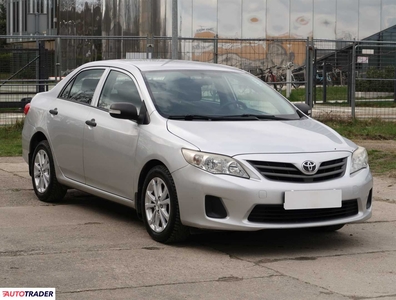 Toyota Corolla 1.4 88 KM 2012r. (Piaseczno)