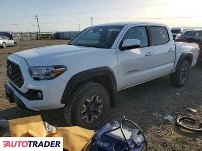 Toyota Tacoma 3.0 benzyna 2022r. (VALLEJO)