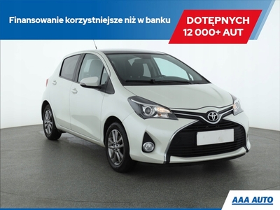 Toyota Yaris III Hatchback 5d Facelifting 1.33 Dual VVT-i 99KM 2014