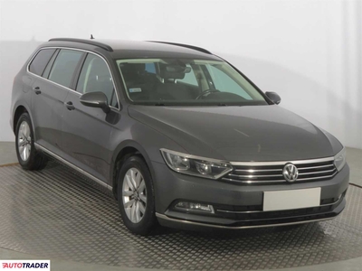 Volkswagen Passat 1.6 118 KM 2016r. (Piaseczno)