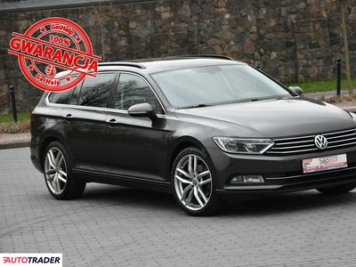 Volkswagen Passat 1.6 diesel 120 KM 2015r. (Kampinos)