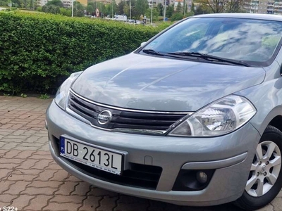 Nissan Tiida Hatchback Facelifting 1.6 110KM 2010