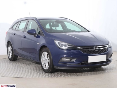 Opel Astra 1.6 108 KM 2017r. (Piaseczno)