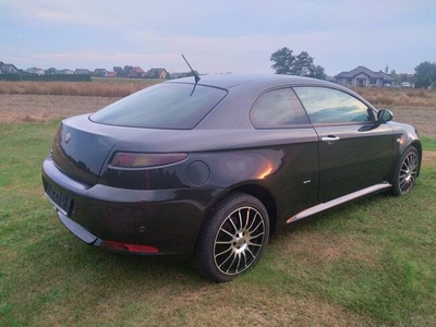 Sprzedam samochód marki Alfa Romeo GT 19 JTD 16 V z 2006 rok