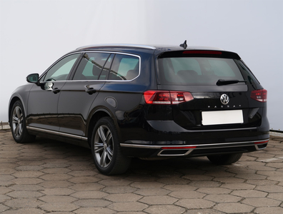 Volkswagen Passat 2019 2.0 TDI 122719km Kombi