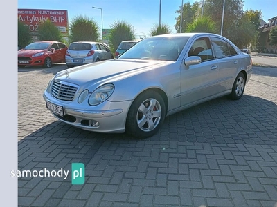 Mercedes-Benz E-Klasa W211 e 270 CDI Automat