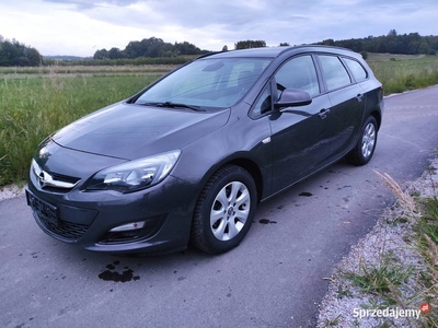 Opel Astra J 1.6cdti 136km 2015rok stan bdb bezwypadkowy