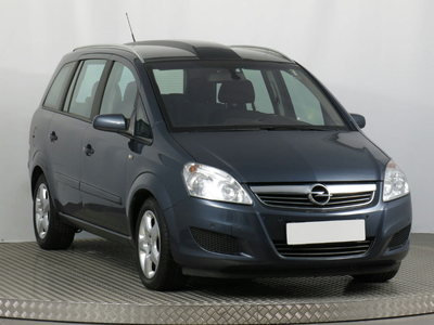 Opel Zafira 2012 2.0 CDTI 220134km Samochody Rodzinne