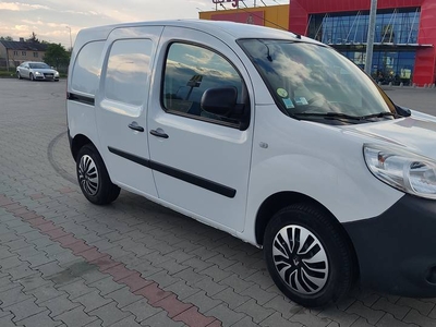 renault kangoo kango 2018 rok bdb stan mały przebieg euro 6 klimatyzacja