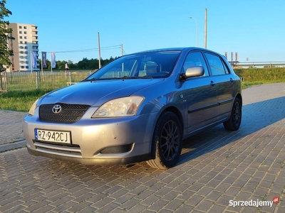 Toyota Corolla E12 1.4 VVTi - klima, hatchback, 5 drzwiowy